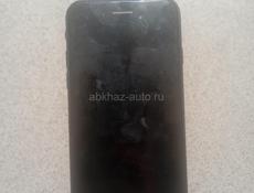 Iphone se(2020) 64гб полностью оригинальный,АКБ 74%