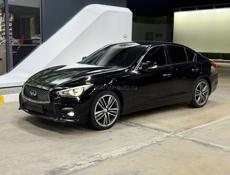 Infiniti Q30