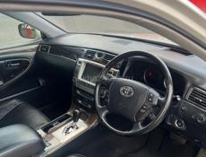 Toyota Majesta
