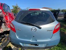 Мазда Демио 2010 год и тд