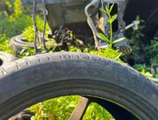 225/45 r18