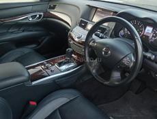 Nissan fuga