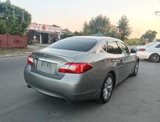 Nissan fuga