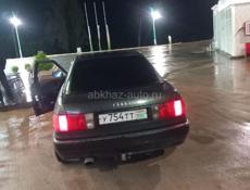 Audi 80