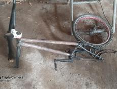 Продам самокат  и раму от бмкс 