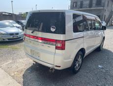 Mitsubishi Diamante
