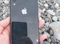 Продам IPhone Xr на 128 гб Рабочий телефон, из нюансов заднее стекло на работу телефона на влияет Цена 9т