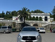 Infiniti FX