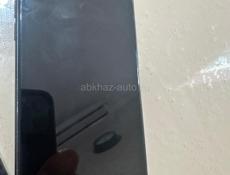 Продам айфон 11 
