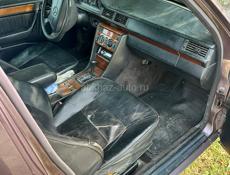 Mercedes-Benz 124