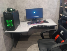 Продам игровой компьютер со столом и стулом 