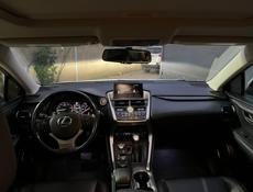 Lexus RS