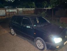 Volkswagen Golf
