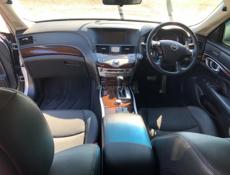 Nissan fuga