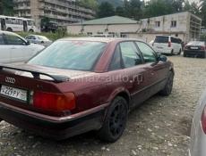 Audi 100