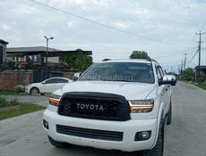 Toyota Sequoia