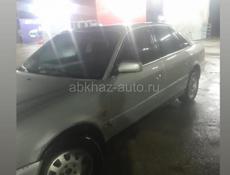 Audi 100