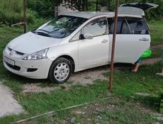 Mitsubishi Grandis