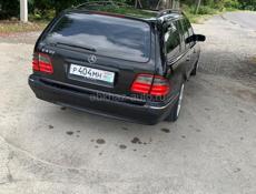 Mercedes-Benz E-Класс
