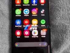 Телефон срочно стоит больше galaxy a24 коробка все есть пользовались недолго 128гб фоткает хорошо 90 герцовый экран