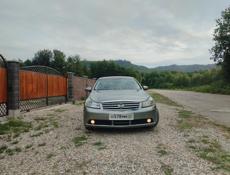 Nissan fuga