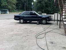 Mercedes-Benz 124
