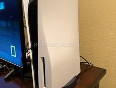PlayStation 5 + 2 джойстика 