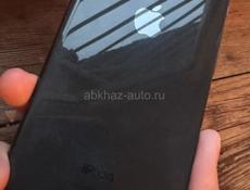 На запчасти айфон 8
