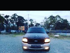 Ford Expedition
