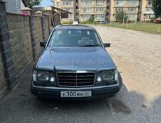 Mercedes-Benz 124