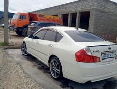 Nissan fuga