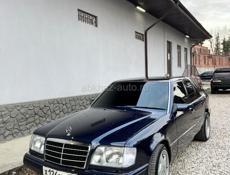 Mercedes-Benz 124