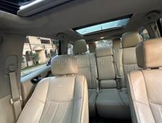 Infiniti QX56