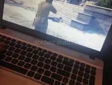 Ноутбук ASUS