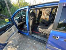 Dodge Caravan