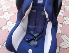 Продам автокресло детское