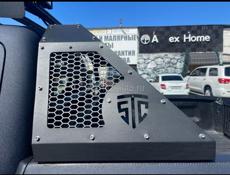 Mitsubishi L 400