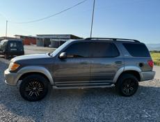 Toyota Sequoia
