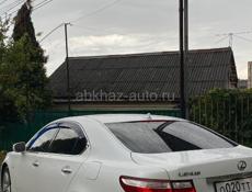 Lexus LS