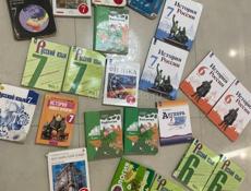 Продаю книги  звонить только на вотсап +79409203330