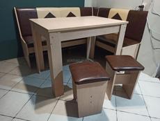 Продам кухонную мебель
