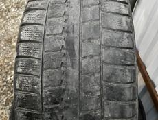 R18 245/40
