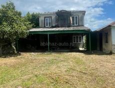В продаже частный дом со всеми документами.В Гульрипшском районе село Мачара!!!!Торг реальным покурателям!!!!