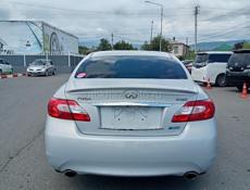Nissan fuga