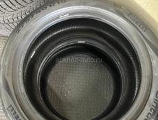 275 40 R18 две штуки 