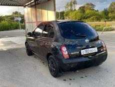 Nissan March