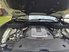 Infiniti FX