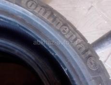 225/35 r18