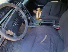 Audi 100