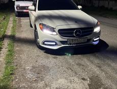 Mercedes-Benz 300-Series